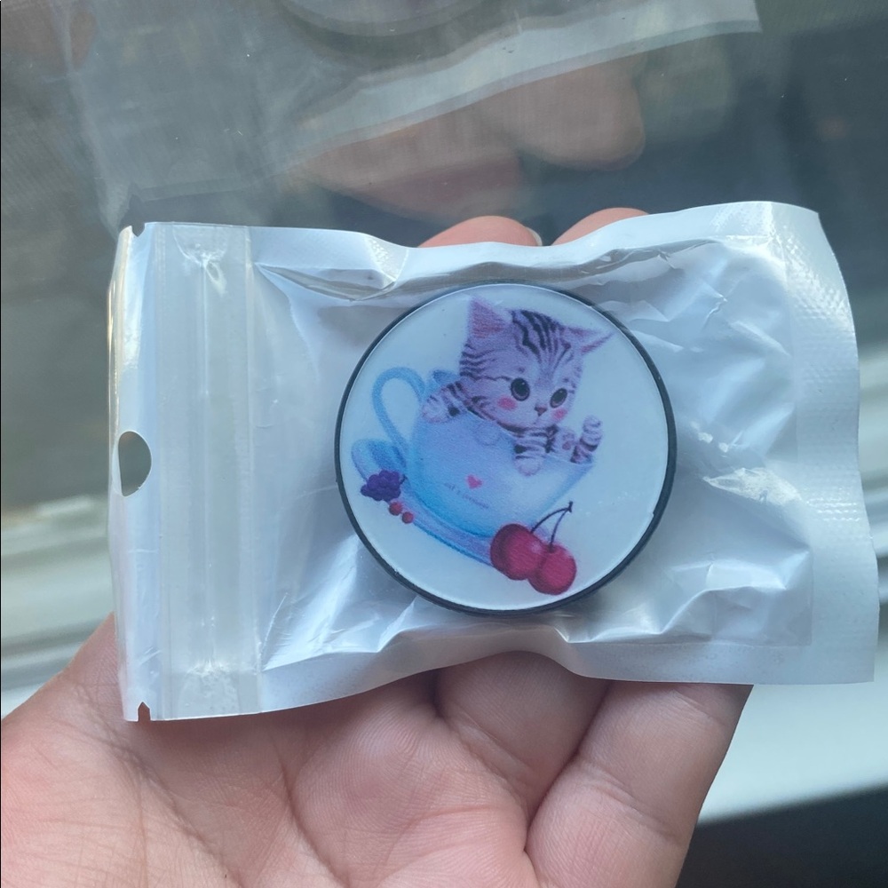 NWOT! Kitten PopSocket